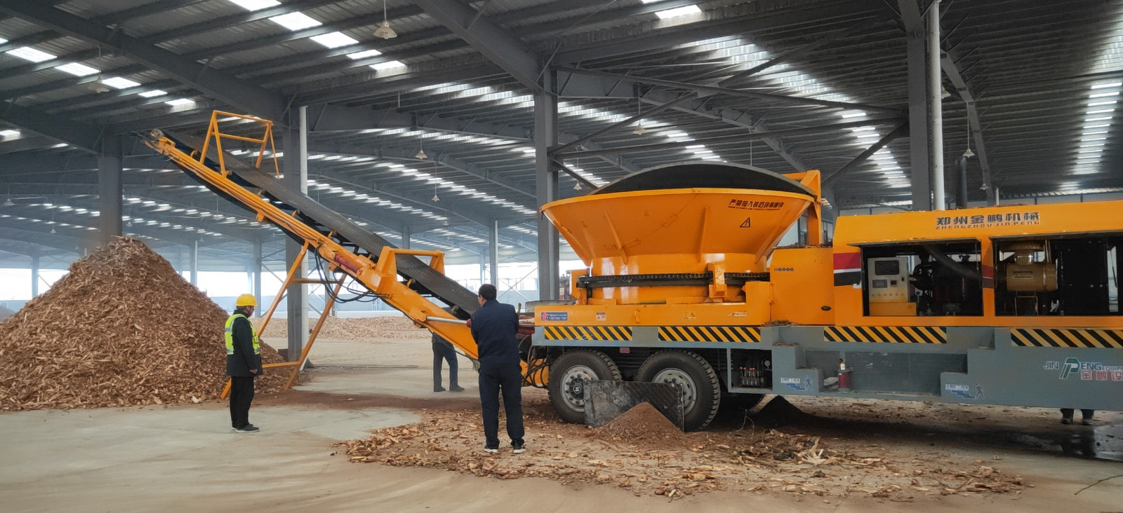 JP7000 Horizontal Grinder Diesel Drive Heavy Duty Biomass Processing Site