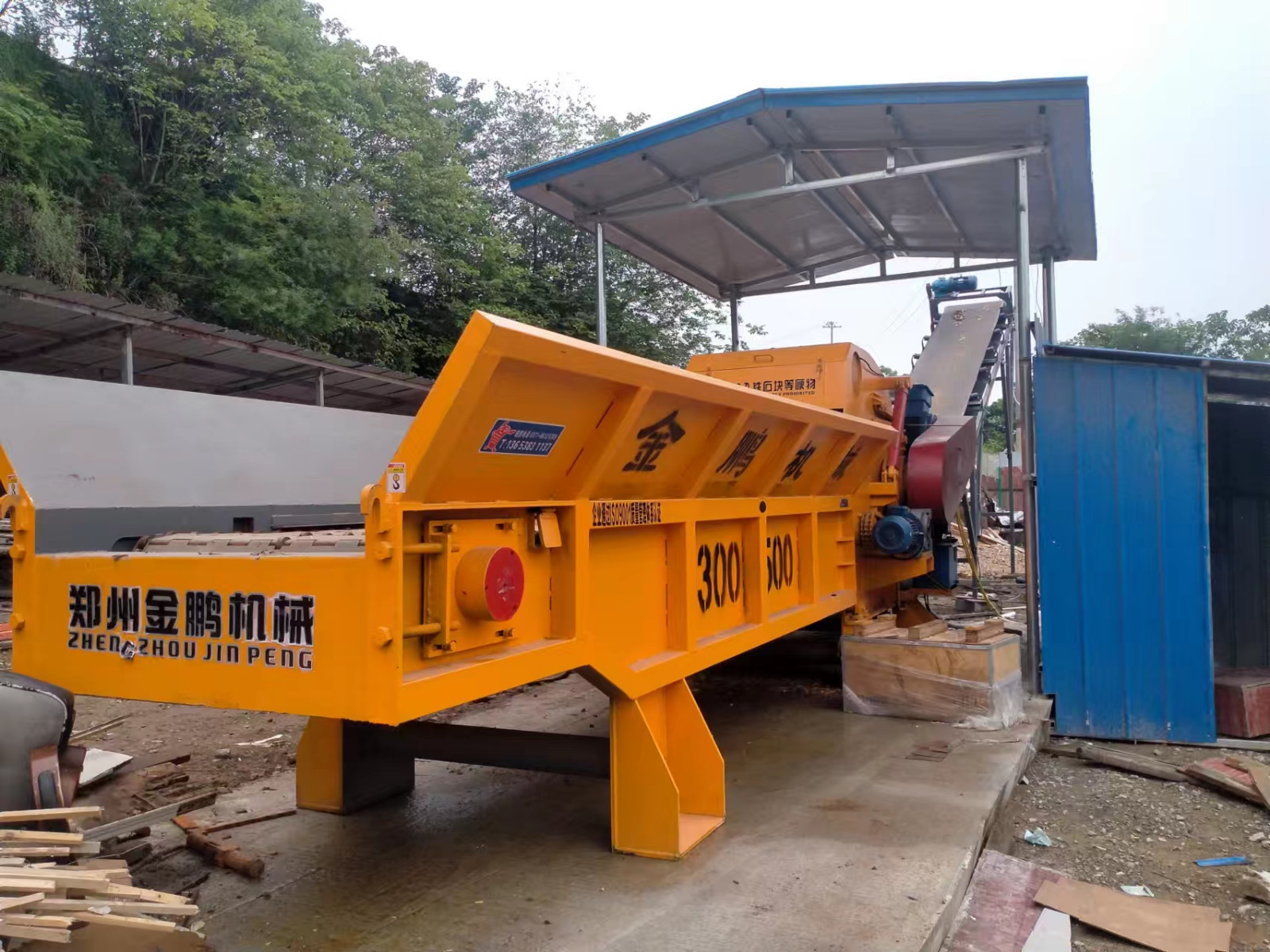 Used Formwork Panels Processing Solution with JP1300, JP1400 and JP1600 Horizontal Grinders