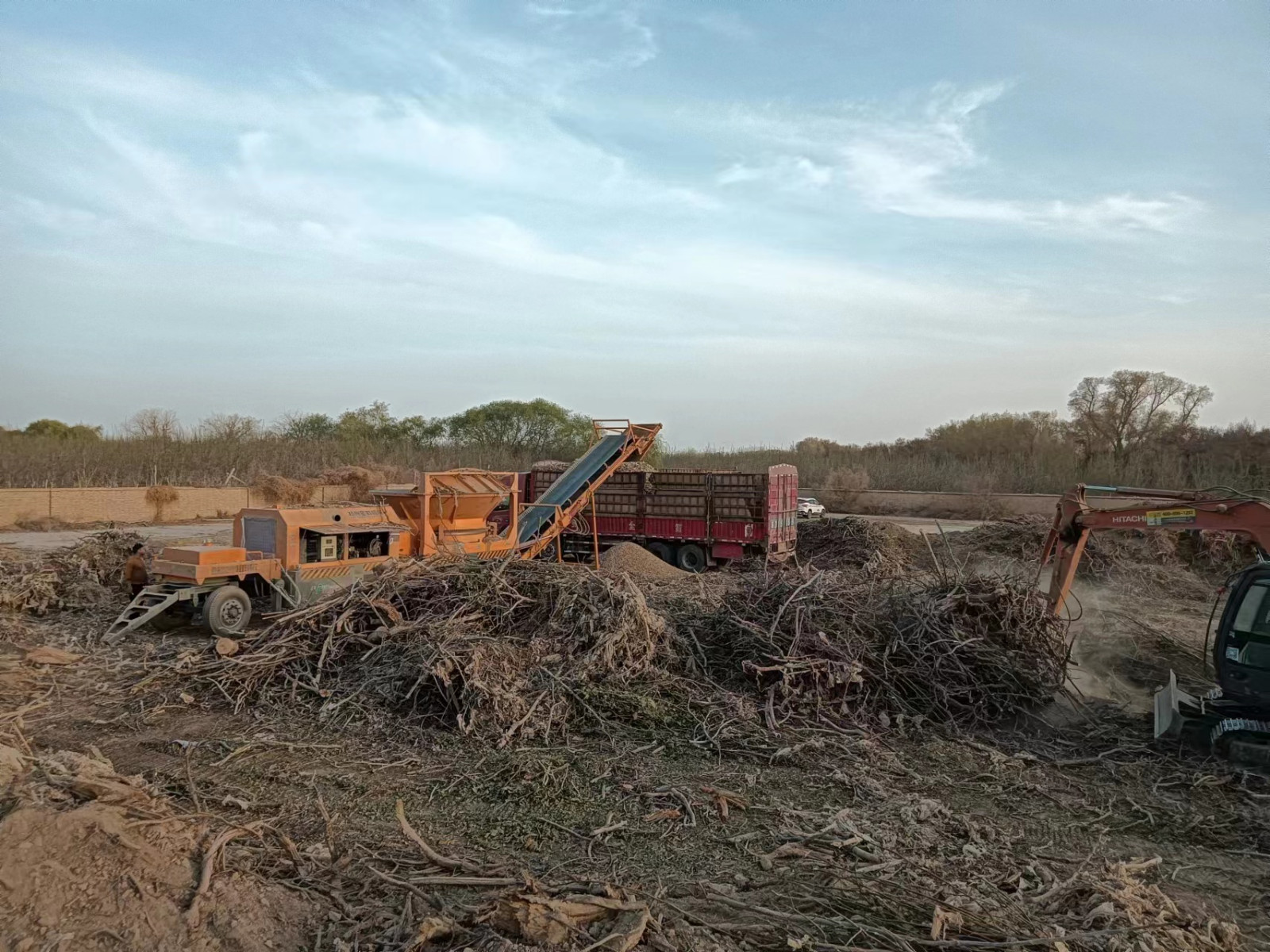 Mixed Wood Waste Processing Solution with JP2000, JP5000 and JP7000