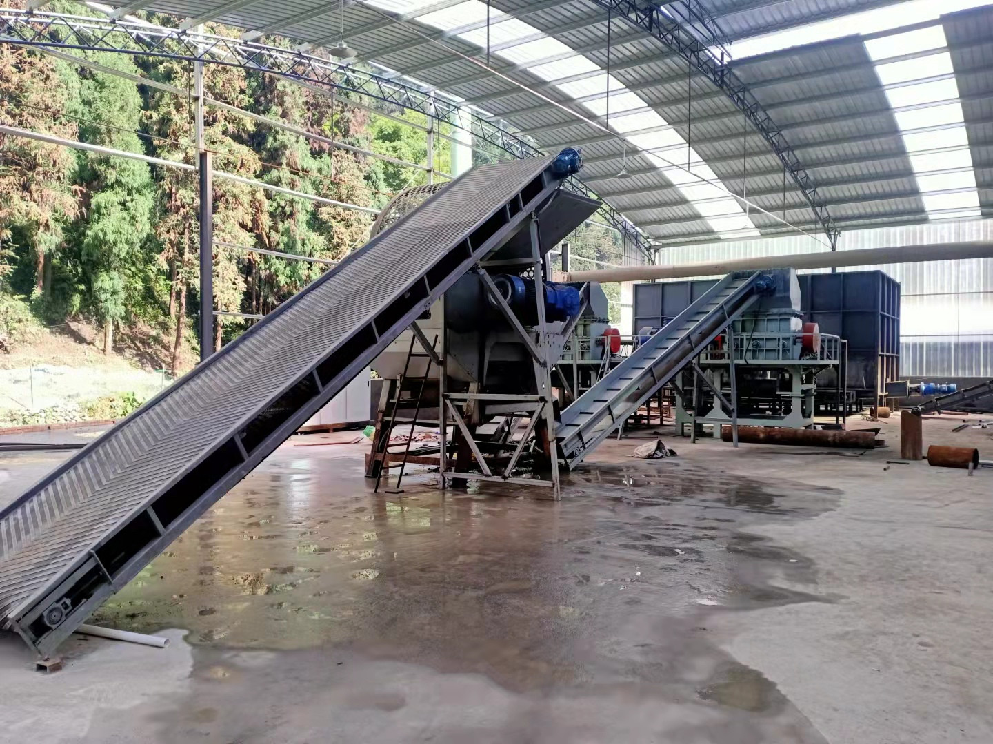 Waste Tire Shredding Line with Double Shaft Shredder