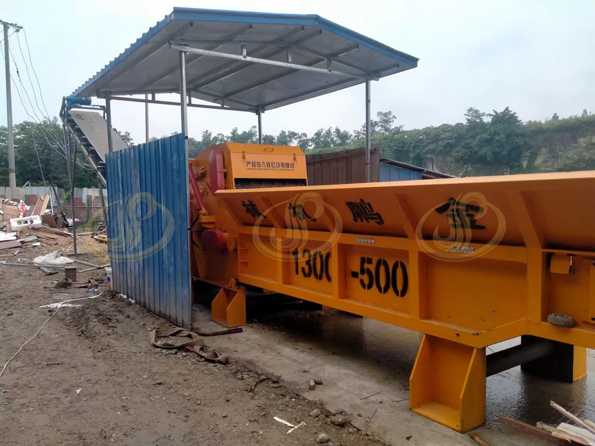 How Zhengzhou Jinpeng handles used formwork panels in wood recycling yards